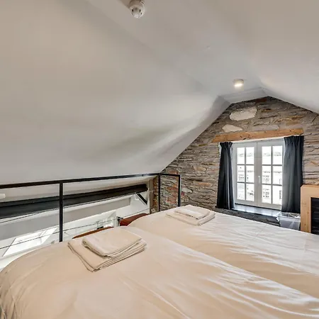 Group With In Feriehus *