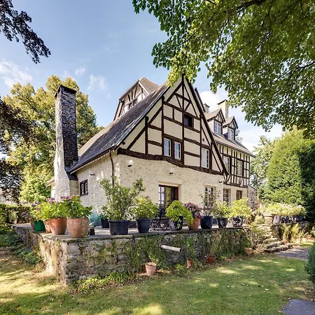 Group With In * Vielsalm